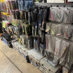 Salt Water Fishing tackle. New And Like New. 