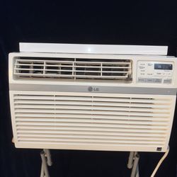 LG 8,000 BTU Air Conditioner 