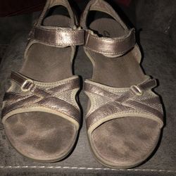 Clark’s Sandals 