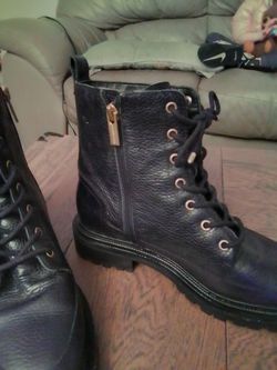 Vince Camuto Women's Leather Boots  Size 7
