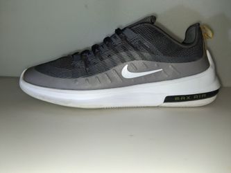 Nike Air Max mens 12