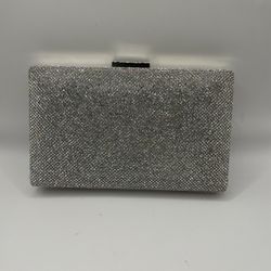 Hardbox Rhinestoned Silver Metallic handbag/clutch- 1.5x5x8- Chain Attachment