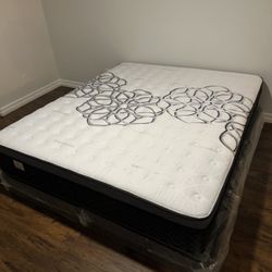 Cal-king Size Mattress Pillow Top New 