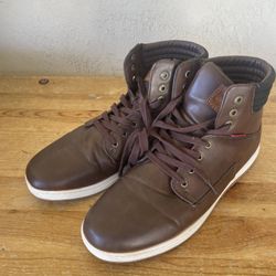 Levi’s High Top Shoes Size 12 Men’s. 