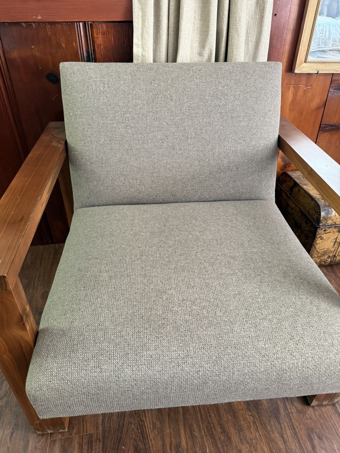 Couch & Two Accent Chairs