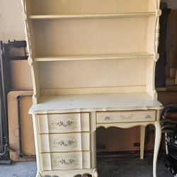 Girls Bedroom Hutch Desk with matching Chair