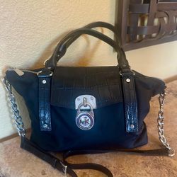 Michael Kors Purse With Silver 