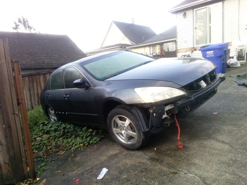 2005 Honda Accord Hybrid Parts Car