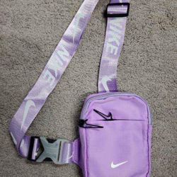 Nike Crossbody 5x7