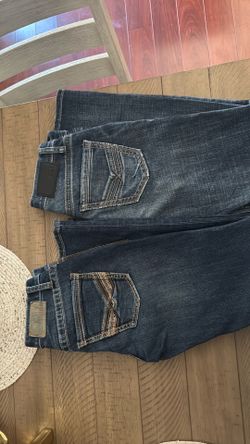 Buckle aiden style jeans