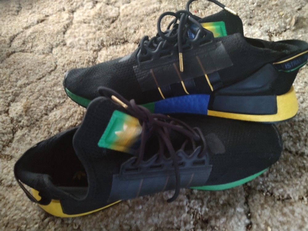 Adidas Size 13 Like New$35 Obo