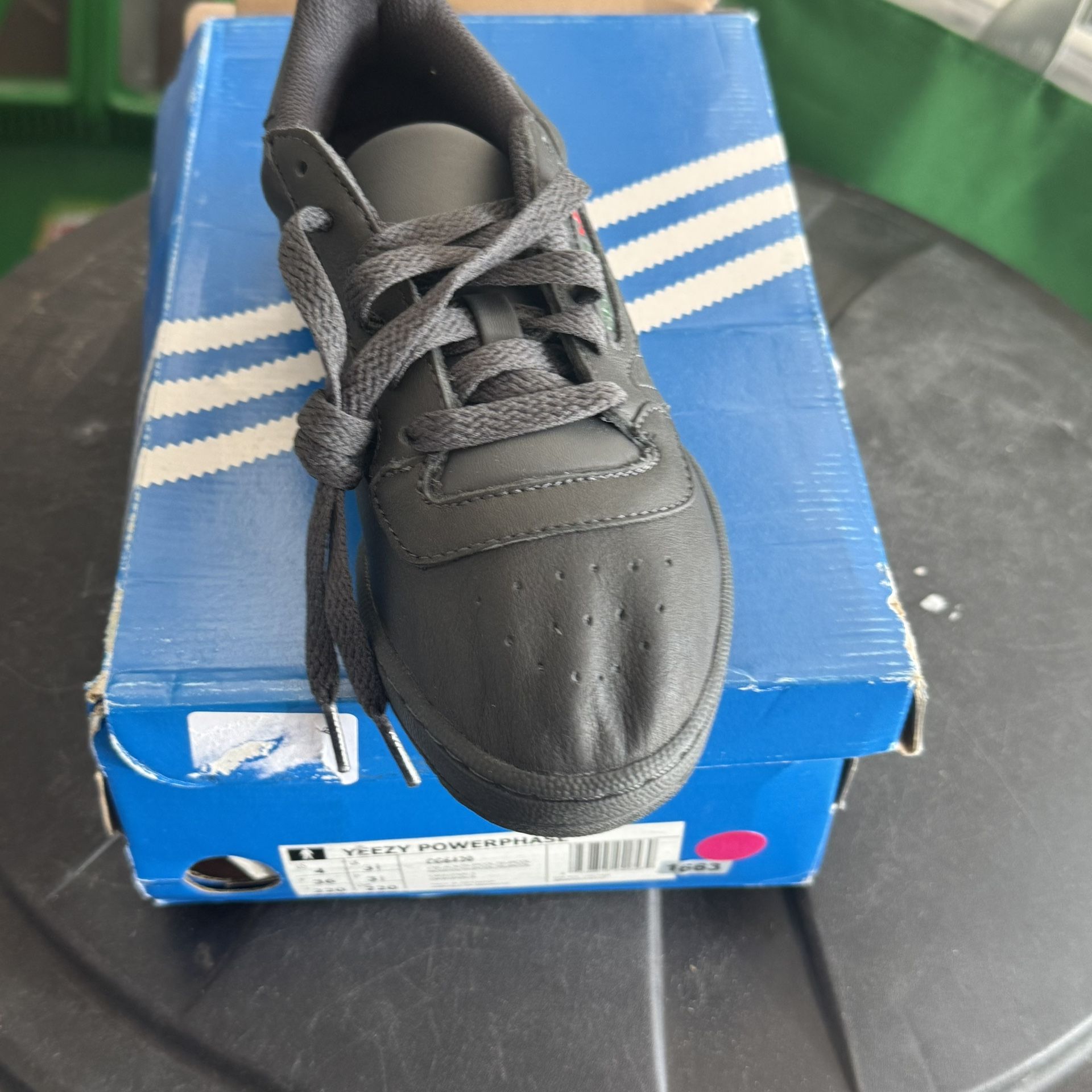 Size Four, Adidas