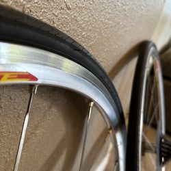 Mavic ksyrium elite wheel set
