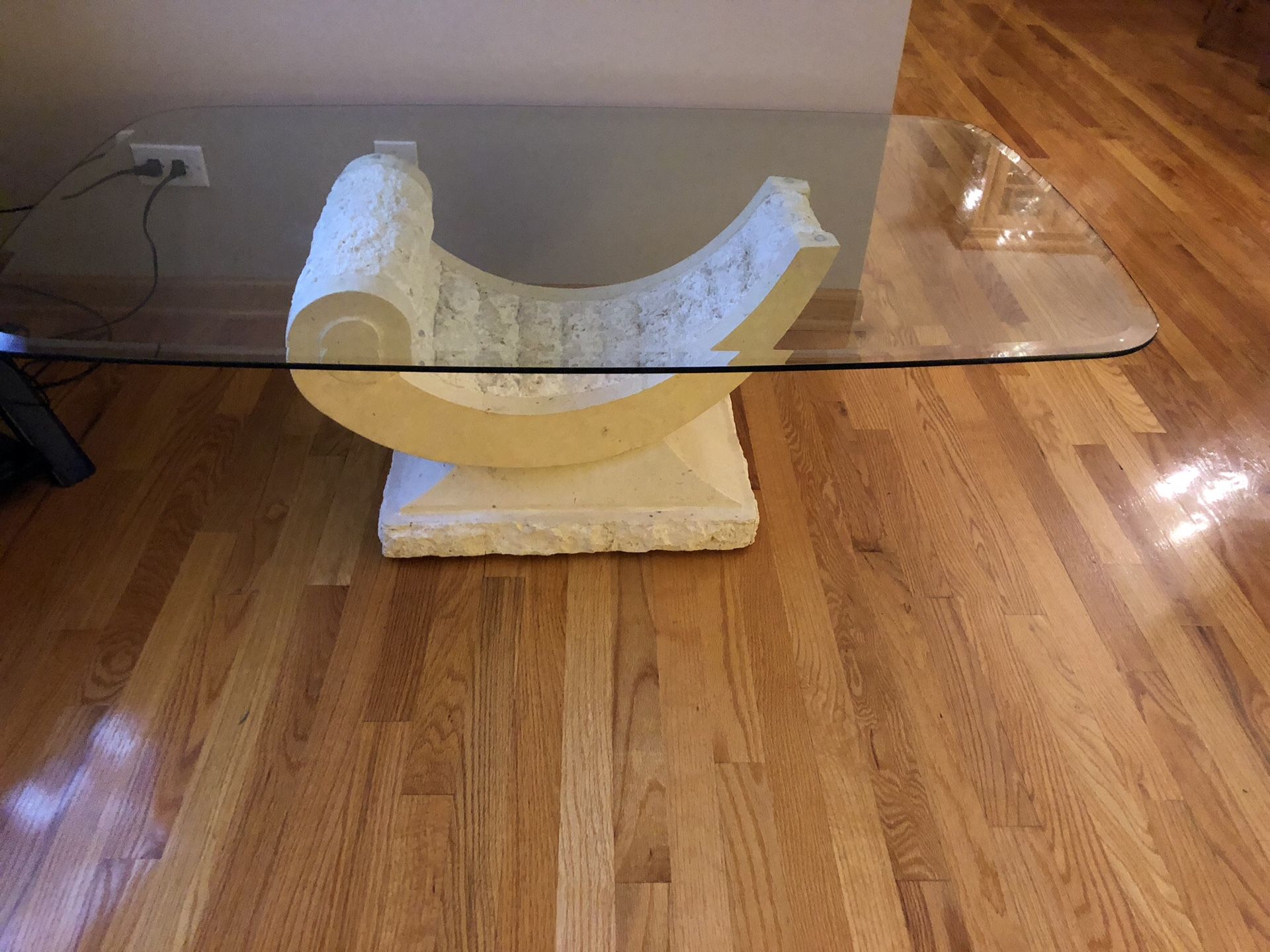 Coffee table, 2 end tables