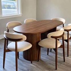 71” Walnut Oval Dining Table with 6 Chairs🪵