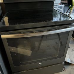 GE 30” Electric Convection Oven With Glass Top Range