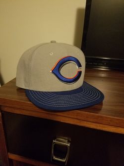 Fitted reds like new