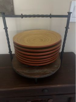 Dinner plates with iron holder