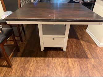 Dinning table