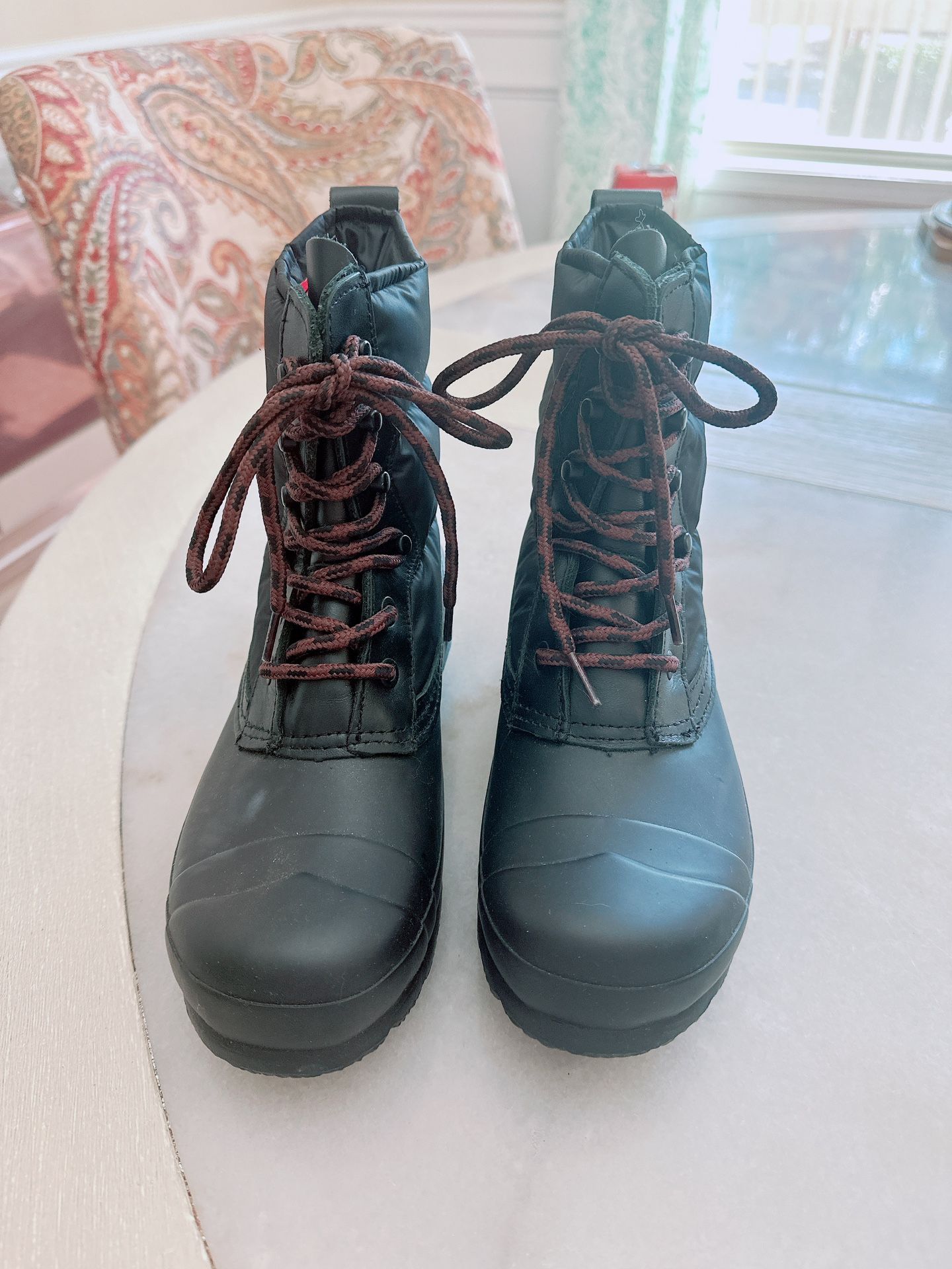 Hunter Quilted lace up all weather boots /NWOB