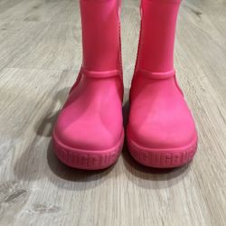 ugg rain boots