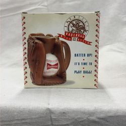 Budweiser Baseball Mitt Stein