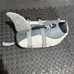 Dog life jacket
