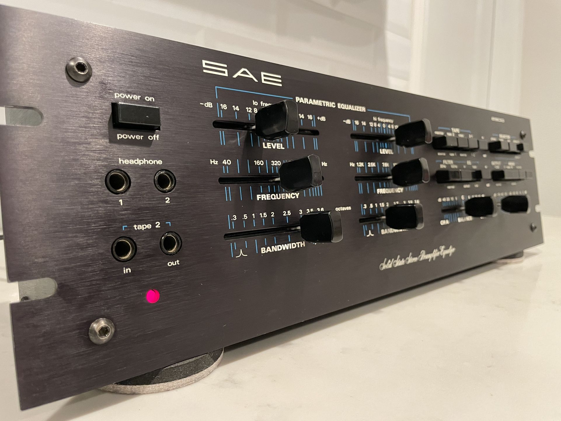 SAE 2900 Solid State Stereo Preamp Plus Equalizer Pristine