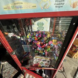 Toy House Claw Machine