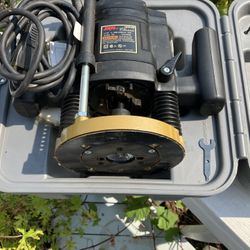 Skill Plunge Router - Skill Brand