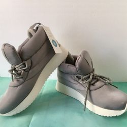 Sneaker Boots, Size 6