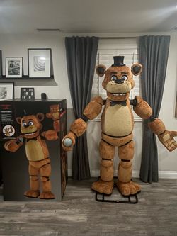 Spirit Halloween Freddy Fazbear, and animatronic