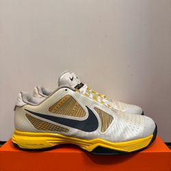 Size 10 Men’s Roger Federer Nike Lunar Vapor Tour 8 Court Shoes