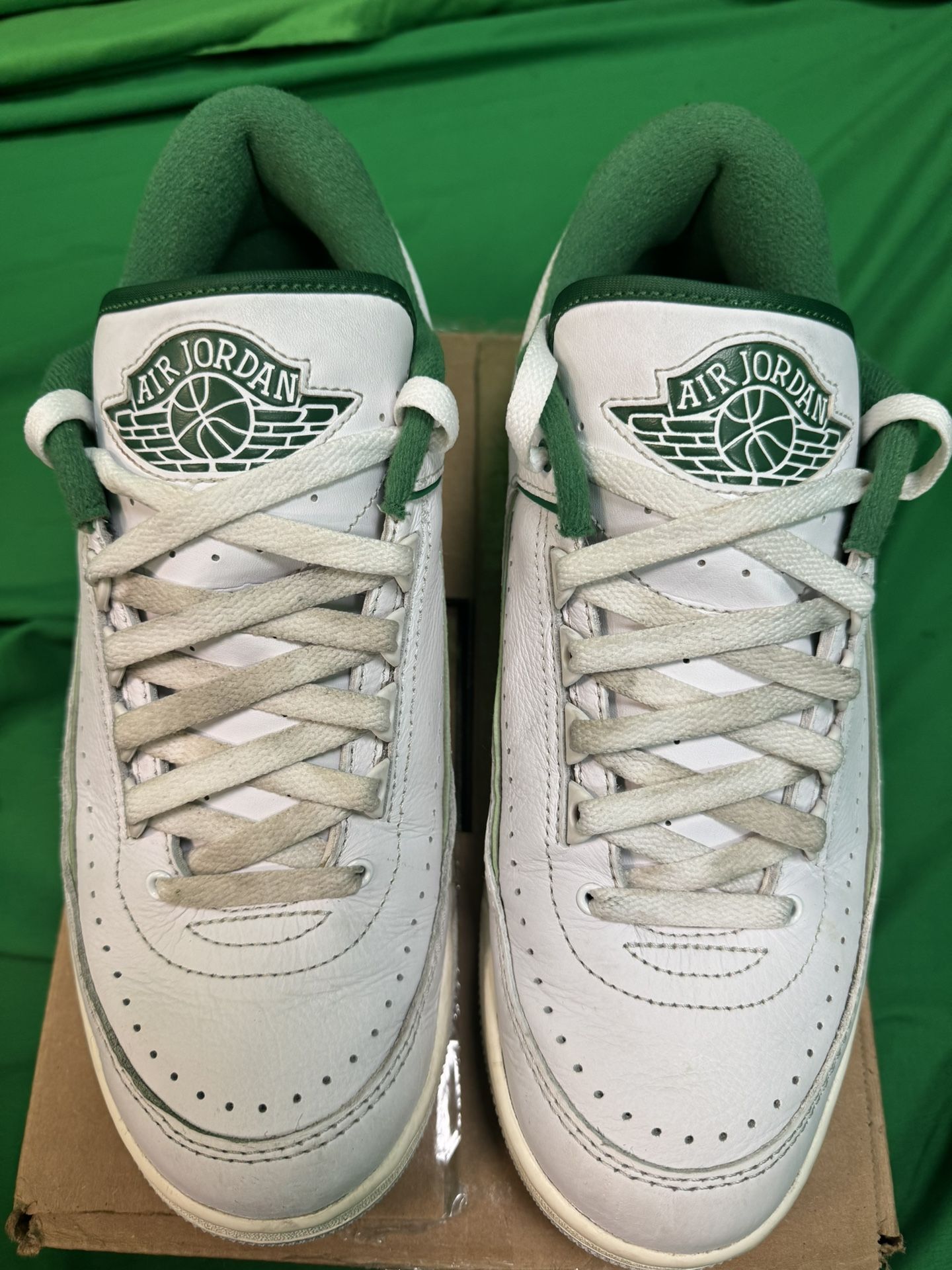 Air Jordan 2/3 - Size 10