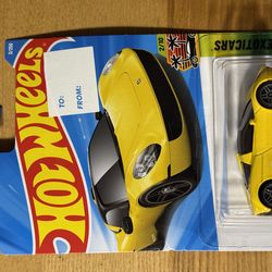 2026 Hot Wheels #03 Exoticars Gordon Murray Automotive T.33 yellow