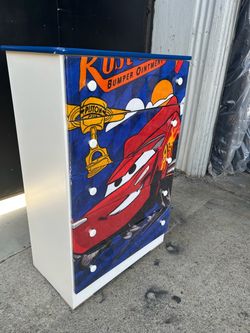 Speed McQueen cars dresser