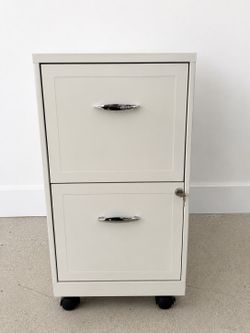 White 2-Drawer Rolling File Cabinet w/ Lock & Key