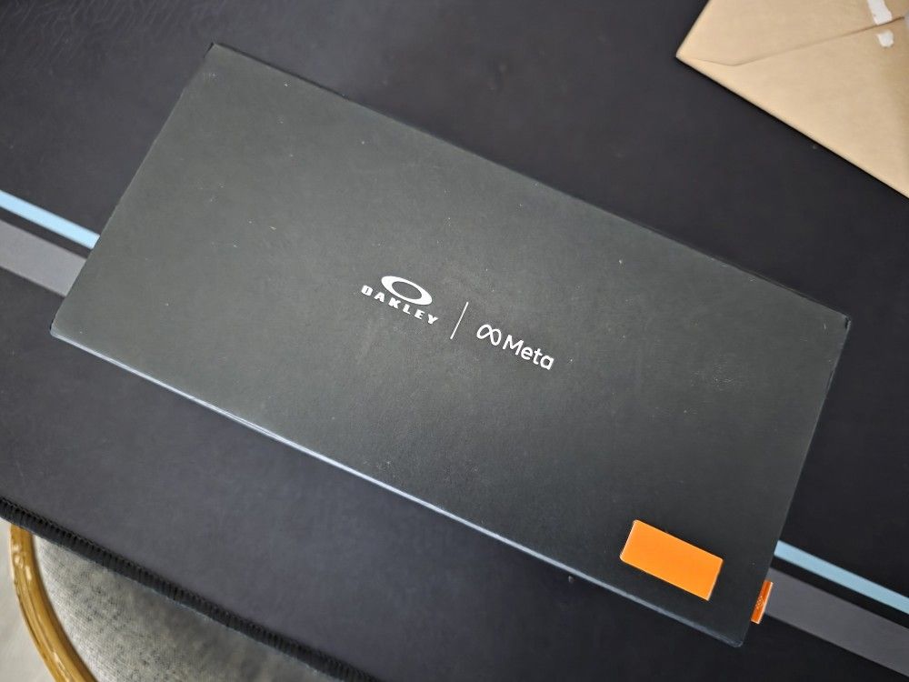 NEW Oakley Meta Smart Glasses