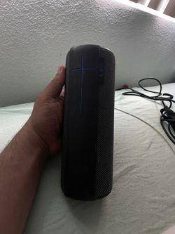Speaker Logitech , Altavoces Inalámbrico Portátil