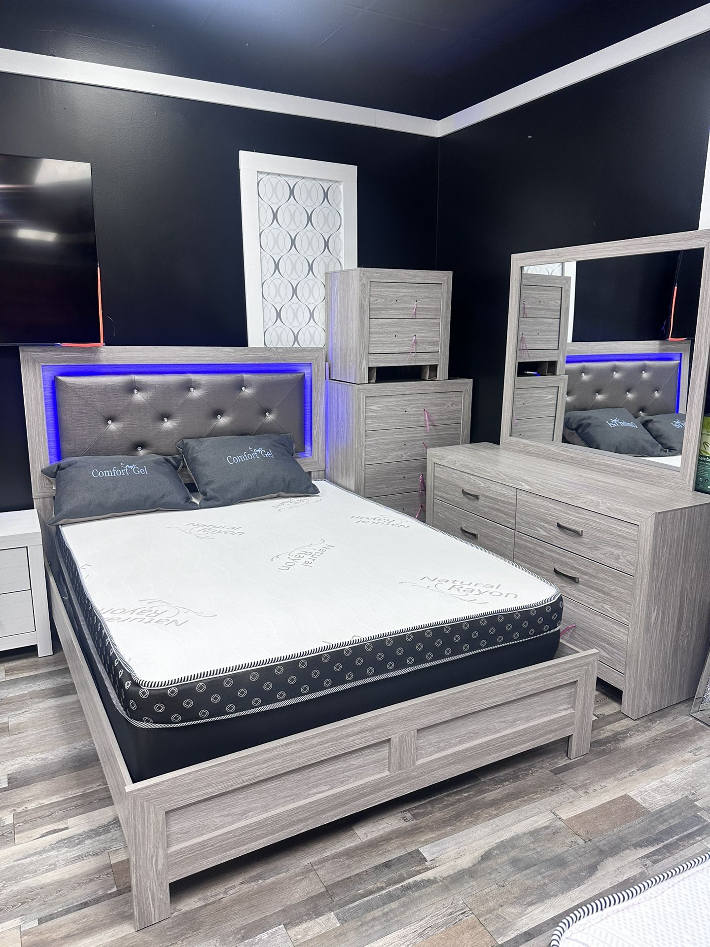  🛌 Queen Mattress Come With Bed Frame (Headboard & Footboard) With Light 💡 + Box Spring – Ready for Delivery Today!