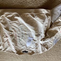 who decides war interwined windows crewneck brand new size m