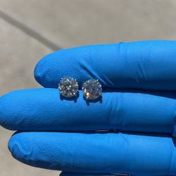Moissanite Diamond Stud Earrings