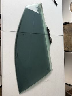 2016-2021 Honda civic Passenger door glass