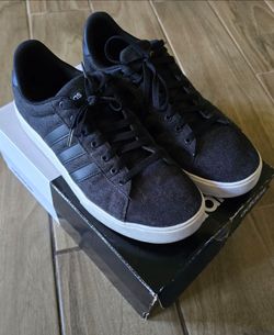 Adidas Daily 2.0 black mens's 10.5 used