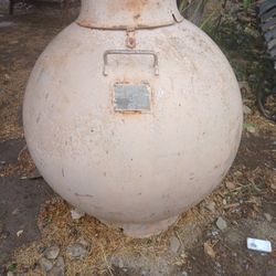 Antique Ocean Or Gas Ball l Metal 1941 Yr.