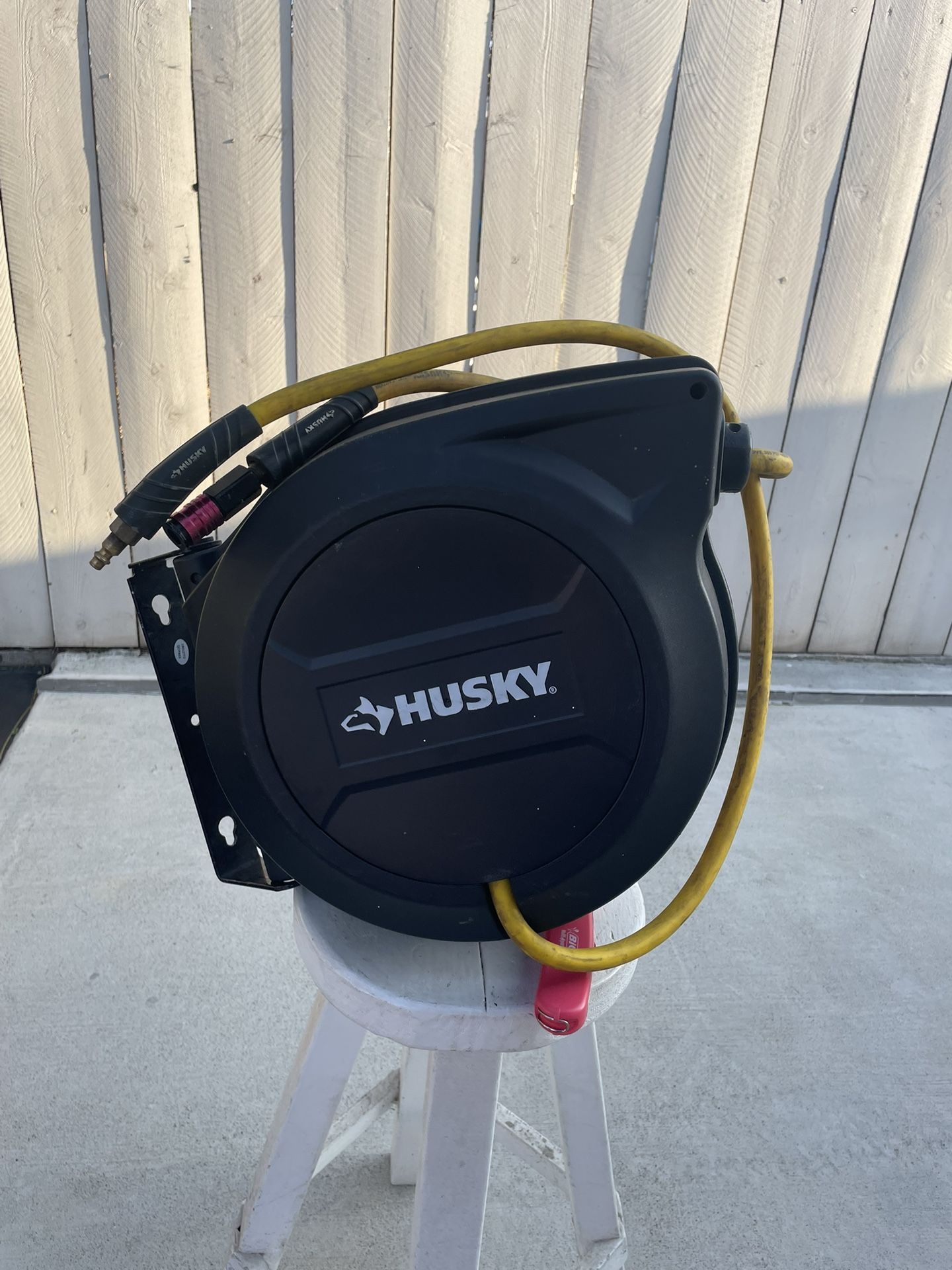 Husky. 50’ Feet