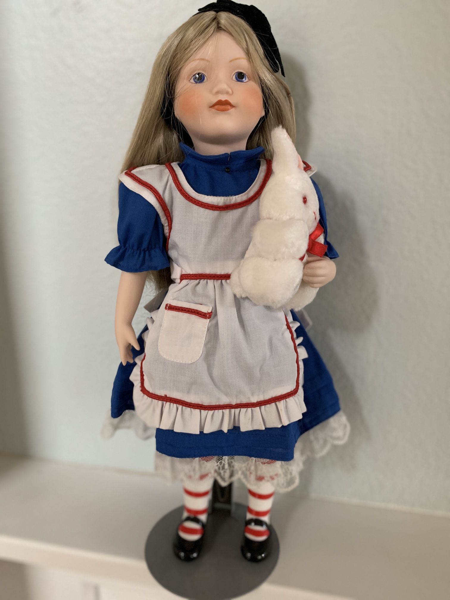 Holland doll Company Alice In wonderland