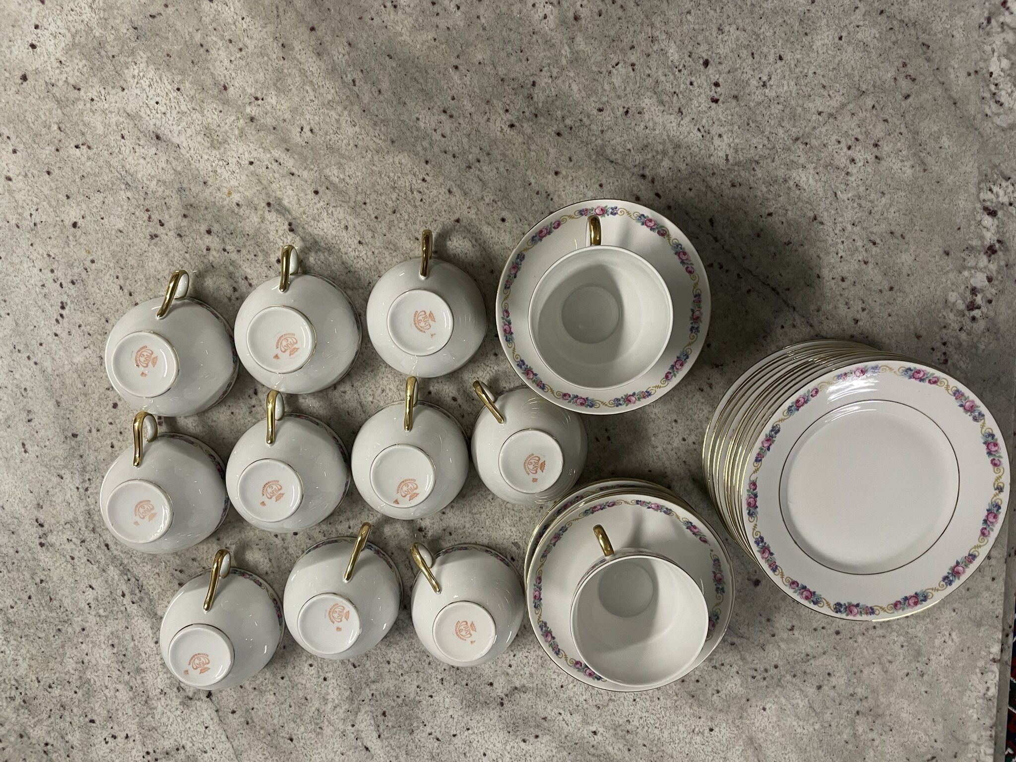 36 piece Chinese tea set