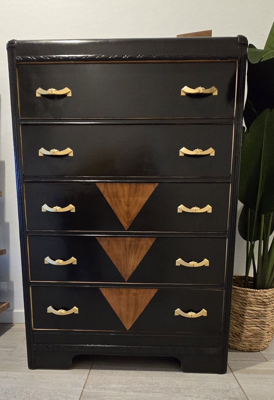 Waterfall Dresser