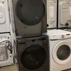 LG Smart Front Load 4.5 cu.ft Washer and Electric 7.4 cu.ft. Dryer Set New Scratch and Dent